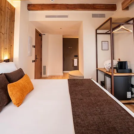 El Serral Hotel 4*
