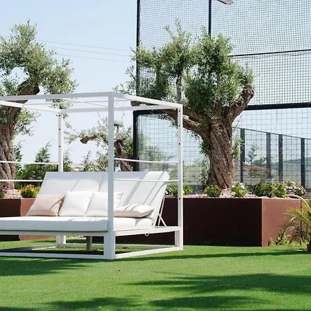 El Serral Hotel 4*